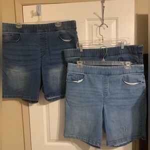 Stylish DKNY Jean Denim Shorts